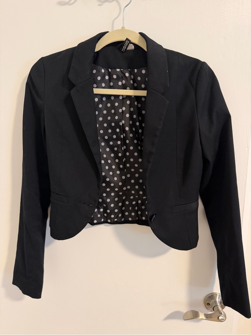 H&M Divided black cropped blazer